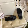 Högkvalitativ designerskor tofflor glider nya sandaler kohud yta fårskinn foder ungefär 4 cm tjock storlek kvinnors strandsko 35-40