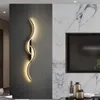 Lámpara de pared Línea Led Candelabro de cabecera Sala de estar Dormitorio Escalera Arte moderno Luces interiores Lámparas de noche Decoración para el hogar