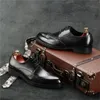 Hommes italiens chaussures habillées en cuir de veau véritable noir marron printemps automne bout pointu à lacets Brogue oxford chaussures de mariage pour hommes