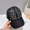 Fashion Ball Caps Classic Hollow Out Design Designer Cap Chapeaux pour tout le monde Disponible en 2 couleurs