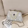 イブニングバッグ女性のためのダイヤモンドショルダーバッグ2023パールチェーンエレガントな高級デザイナー財布とハンドバッグトートファッション