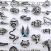 Anello solitario all'ingrosso TOP 50 stili diversi MIX Punk Cute Animal Claw Metal Rings Incredibili anelli da motociclista vintage 25 pezzi 50 pezzi possono essere selezionati 230529