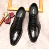 Krokodilmönsterskor för män formella äkta läder eleganta klänningskor män svart brun spetsar bröllop casual oxford skor
