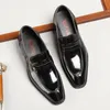 Luxe mannen Loafers schoenen zomer mannen kleding schoenen kantoor zakelijke slip op zwart blauw hoogwaardige mannen casual lederen oxford schoenen