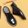 Luxury Genuine Leather Men Slippers Shoes Slip On Flats Mens Dress Shoes Classic Casual Fashion Mens Oxford Shoes Black Brown