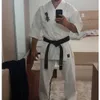 Andra sportartiklar av hög kvalitet Kyokushinkai Dogi Dobok 12oz 100% bomull Canvas Karate Uniform Kimono Gi Tyg för barn Vuxen gratis vit bälte 230530