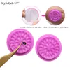 Brushes HOT 100pcs Colorful Disposable Plastic Flower Eyelash Holder Sticker Glue Adhesive Pallet For Eyelash Extension Makeup Tools