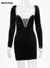 Diepe vneck -jurk voor vrouwen lange mouw diamanten hoge taillebeurt mini -jurken fluwelen feestclub casual bodycon jurk