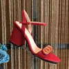 Sandales à talons hauts classiques en cuir de mode pour femmes Chaussures de créateurs de danse talons sexy Suede Lady Boucle de ceinture en métal Talon épais Chaussures femme Grande taille 35-41-42 avec boîte