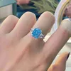 Anelli a fascia Moissanite Acquamarina Anelli di fidanzamento per le donne Romantica fascia nuziale da sposa Festa della mamma Regalo Anniversario Gioielli Anelli Muje J230531