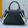 Women Designer Counder Bag Highty Epi Handbag Fashion Cluny BB Bag Bag Ladies Crossbody مع محفظة حزام واسعة M58931 M58925