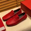 16Modello di marca di lusso Casual in vera pelle scamosciata Designer Mocassino Scarpe da uomo Morbide e comode Scarpe da guida Uomo Mocassini Calzature per uomo Moda appartamenti