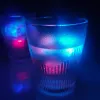 Led Ice Cubes 가벼운 물-활성화 플래시 빛 큐브 조명 빛나는 유도 웨딩 생일 바 음료 장식