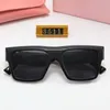 Nieuwe modeontwerper Zonnebril Goggles Beach Zonnebril Mens Dames Optionele Premium met Case A46