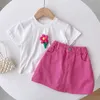 Set di abbigliamento Summer Girls Short Skirt Set Flower T-shirt a maniche bianche Mezza 2 pezzi Moda bambino per bambini