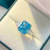 Anelli a fascia Moissanite Acquamarina Anelli di fidanzamento per le donne Romantica fascia nuziale da sposa Festa della mamma Regalo Anniversario Gioielli Anelli Muje J230531