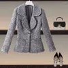 Costumes pour femmes 2023 mode court Tweed laine manteau femmes boucle unique Blazers automne hiver petit costume veste femme mince hauts poche