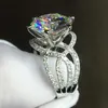 Band Ringen Huitan Elegante Vrouwen Eternity Ring Prachtige Trouwringen Accessoires Dazzling White CZ Fashion Ringen Vrouwelijke Sieraden Groothandel J230531