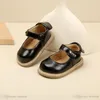 First Walkers Kids Shoes Baby Footwear Girls幼児春秋の革シンプルプリンセスF10129