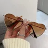 gafas de sol de diseñador para mujer Amor con un corazón en el océano, grupo de padrinos de vacaciones en la playa, gafas de sol divertidas de hip-hop