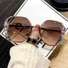 2022 Bezprzewodowe okulary przeciwsłoneczne Kobieta seksowna luksusowa marka projekt Diamond Sun Gradient Shades for Female Oculos de Sol Uv400 L230523