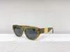 Occhiali da sole da uomo per le donne Ultimi occhiali da sole di moda Occhiali da sole da uomo Occhiali da sole in vetro UV400 Gafas De Sol con scatola di corrispondenza casuale 8026