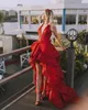 붉은 고삐가 높은 낮은 홈 커밍 드레스 스팽글 라인 주름 무도회 댄스 파티 가운 하이 로스 티어로드 여자 특별 행사 가운