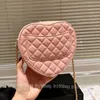 Mini Lover Style w stylu jagnięta w talii Busty krzyżowe kołdry złoty metalowy sprzęt Matelasse łańcuch Vanity Cosmetic Case Designer Torebki monety torebki