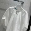Damen-Blusen, Hemden, Designer-Hemd mit Blasenärmeln und Nischendesign-Charakter, ausgehöhltes und locker sitzendes, einfarbiges Fledermaus-Oberteil, leichtes, luxuriöses Damen-RSYP für den Sommer