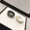 2023 Nieuwe Designer Sieraden Armband Ketting Ring Accessoires Zwart Wit Keramische Golden Little Bee Planet Paar 520 Valentijnsdag gift