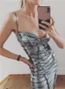 Lässige Kleider Tossy Silber Metallic Rückenfreies Neckholder-Kleid für Damen Mode Spaghetti Slim Glitzer Hohe Taille Vintage Elegant Maxi