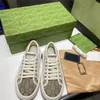 Designer-Klassiker, Freizeitschuhe, beige, Segeltuchschuhe, gespleißtes, atmungsaktives Obermaterial, Damen-Sportschuhe, Geschenk, Einkaufstasche mit Schuhkarton, Schuhgrößen 35–40