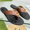 Designer Sandalo Slides Metallic Slide Sandals Infradito Pantofole per le donne Casual Summer Girls Beach Walk Pantofole Moda Tacco basso Pantofola piatta Scarpe Taglia 35-43