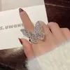 バンドリングJwer Silver Color Wedding Rings for New Trendy Elegant Charmant Sparkling Butterfly Jircon Bride Jewelry Gifts J230531