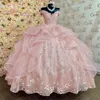Ljusrosa prinsessan quinceanera klänningar 3d blommor spets applikationer ruffle boll klänning födelsedag klänning tyll snörning söt 16 klänningar vestidos de 15