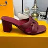 Classic ladies leather slippers factory outlet Mueller slippers outdoor indoor leisure flat-bottom plus size 43 brand design with women's shoes trend box.Breathable