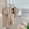 Completi di abbigliamento Set da bambina Summer Casual Tuta T-Shirt Bell Bottoms Baby for Kids Abbigliamento sportivo 2 pezzi