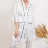 女性用スリープウェアホワイトウィメンズナイトウェアセット女性3ピース女性のためのセクシーなパジャマナイトガウンホームズボンスーツサテンナイトドレス