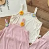 Set di abbigliamento Completi estivi per boutique Ragazza Gilet senza maniche in cotone e pantaloni corti Pezzi Abbigliamento casual Vacanze per bambini