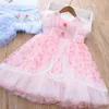 Flickans klänningar Girls Flower Dress 2023 Summer New Little Girl Super Fairy Sleeveless Mesh Princess Lorita Dress AA230531