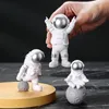 Dekorativa föremål Figurer Astronaut Ornament Spaceman Model Home Living Room Desktop Car Decorations Birthday Present Desktop Ornament 230530