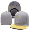 Взрослые шляпы размером с плоский мяч базовый шляп Baskball All Team Logo Designer Snapbacks Fit Hat вышивка Регулируемые баскетбольные футбольные шапки спортивные сетки сетка сгиба