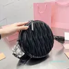 Bolsa redonda plissada 2 em 1 Bolsas femininas de grife Bolsas de ombro com corrente de joia Tecido Alça de ombro com mini bolsa Fechamento com zíper 2023