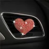 Décorations intérieures Véhicule créatif parfum Diamond Insert Love Conduleur Air Outlet Perfume Clip Femme Car intérieur 0209 L230523