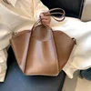 Bolsas de noite Lettside Tote for Women 2023 Designer de tendências Inverno Moda vintage Simple Lady 2 peças Bolsas laterais e bolsas laterais