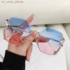 2022 Bezprzewodowe okulary przeciwsłoneczne Kobieta seksowna luksusowa marka projekt Diamond Sun Gradient Shades for Female Oculos de Sol Uv400 L230523