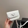 mini triangel axelväska kvinnor designer handväska plånbok kvinnor läder handväska crossbody väskor söt enkel rosa messenger väska