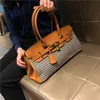 Brikiss Mulheres Totes Hardware Bolsas de Ombro Nova Moda Bolsa 2024 Outono Inverno Elegante Mil Pássaros Grade Portátil Axilas Casual Tem Logotipo Real