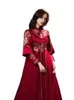 Vêtements ethniques Femmes Broderie Cheongsam Longue Robe Asiatique Élégante Robe De Mariée Chinoise Robe De Mariée Douce Vintage Col En V Soirée Rouge Qipao Party Robes