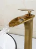 Bathroom Sink Faucets All Copper Antique Faucet Retro Washbasin Cold And Water Tap Cabinet Basin Waterfall European Style